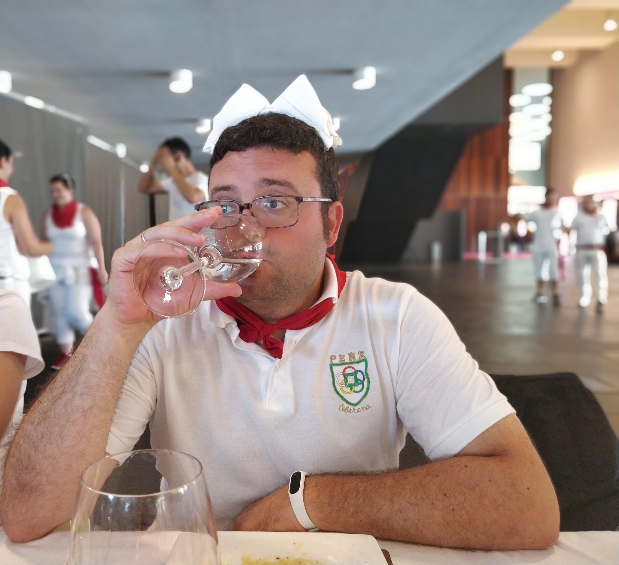 Pedro, el puto amo, mi profesor de la fiesta, mi hermano de otra madre, en la comida de la Peña Oberena Sanfermin 2018